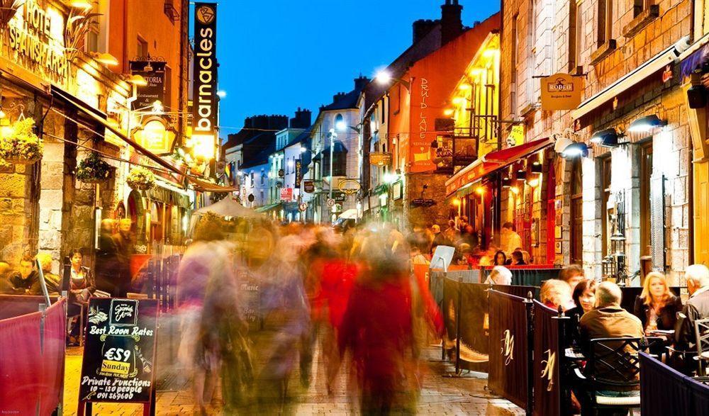 Snoozles Quay Street Tourist Hostel Galway Eksteriør bilde